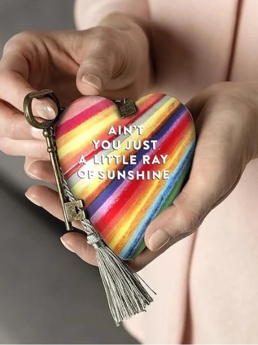 “AIN’T YOU JUST A LITTLE RAY OF SHINESHINE” Heart w/Tassel handing or sitting - Picture 4 of 11